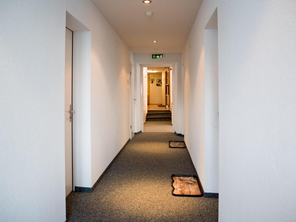 Hotel Restaurant Raben Linthal Eksteriør bilde
