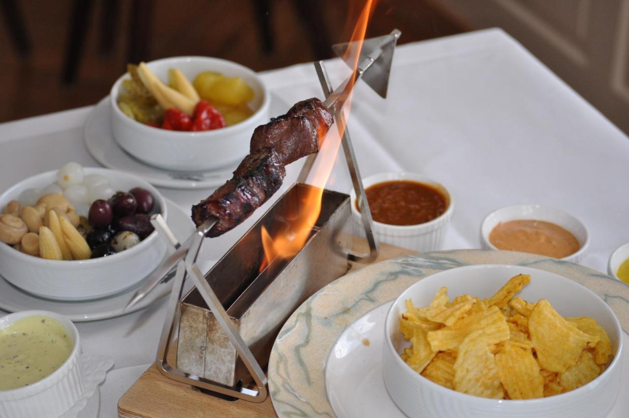Hotel Restaurant Raben Linthal Eksteriør bilde