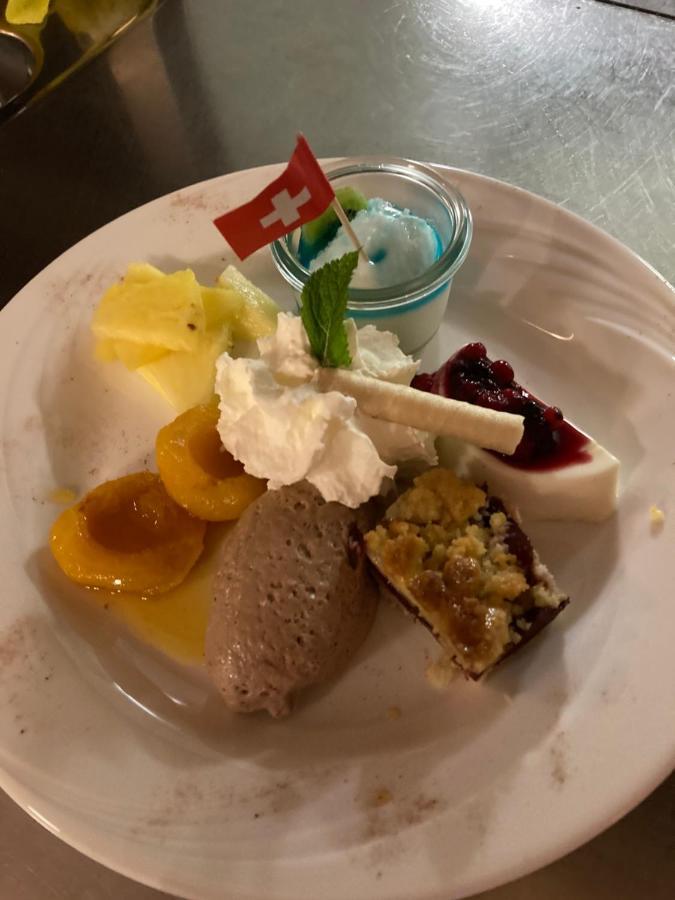 Hotel Restaurant Raben Linthal Eksteriør bilde